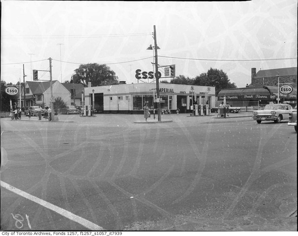 2011326-Gas-Esso-1958.jpg
